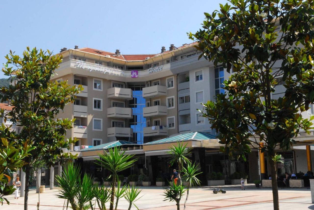 Magnolia Place 蒂瓦特 外观 照片